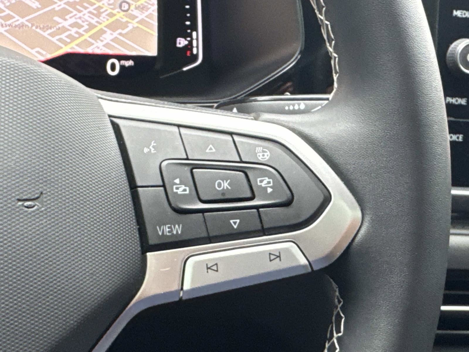 Certified 2023 Volkswagen Taos SEL image 17