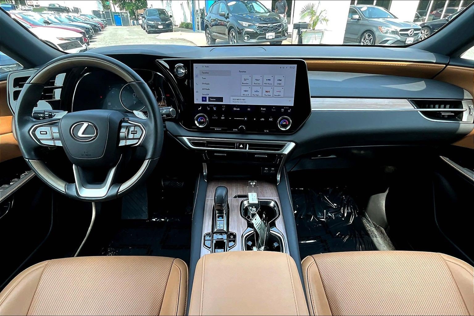 Used 2023 Lexus RX 350 Premium w/ Accessory Package (Z1) AWD/4WD image 15