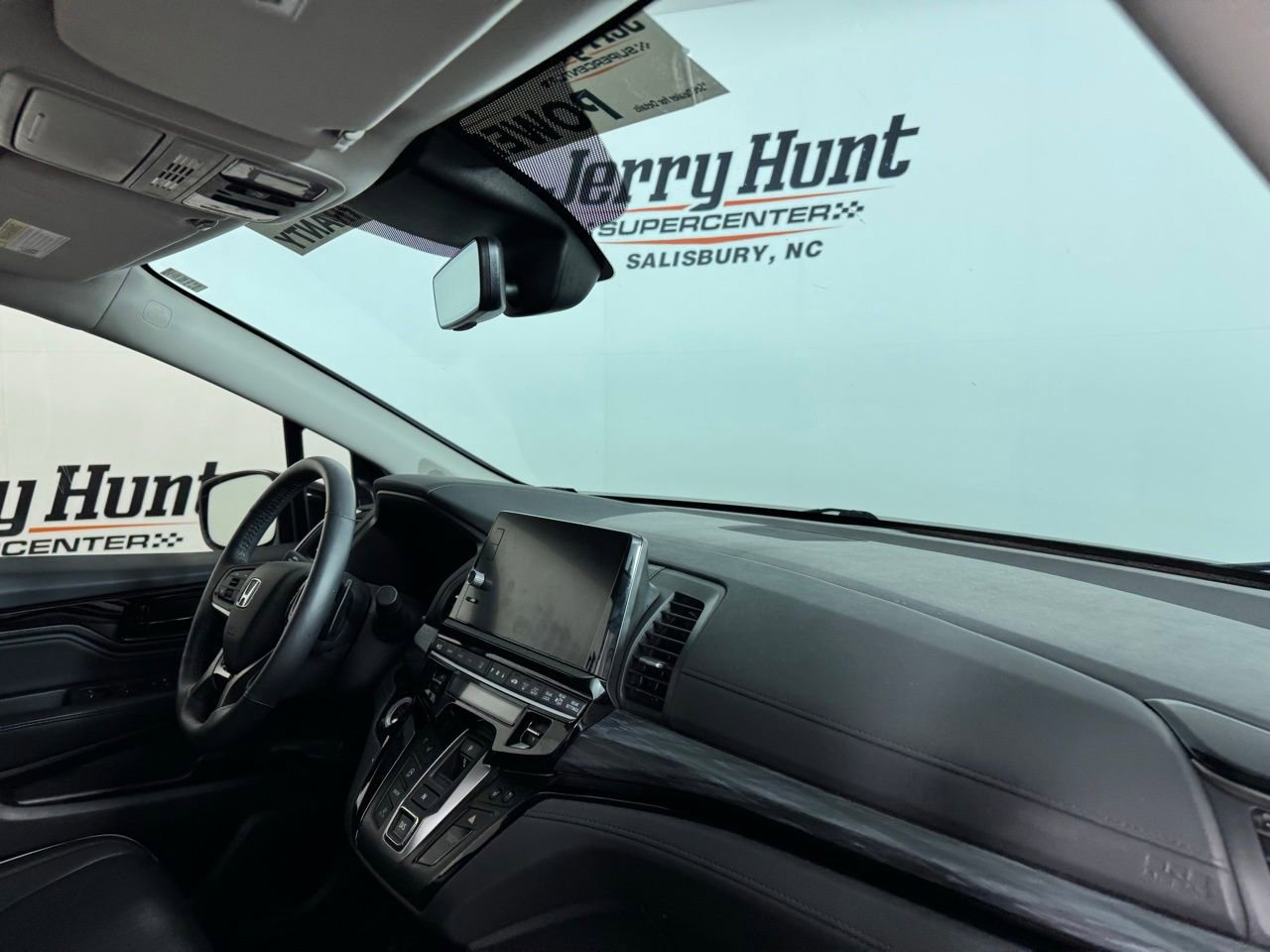 Used 2025 Honda Odyssey Elite image 32