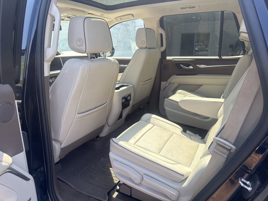 Used 2023 GMC Yukon Denali w/ LPO, Floor Liner Package image 14