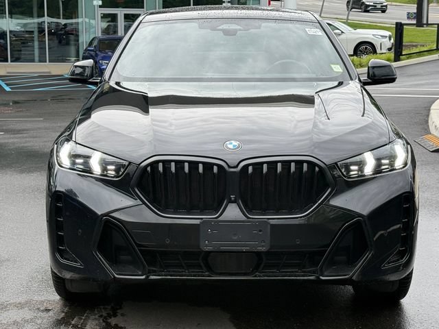 Certified 2024 BMW X6 xDrive40i w/ Premium Package AWD/4WD image 2