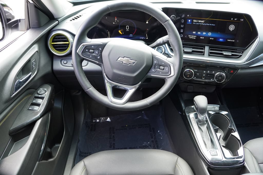 Certified 2025 Chevrolet Trax ACTIV w/ Driver Confidence Package FWD image 19