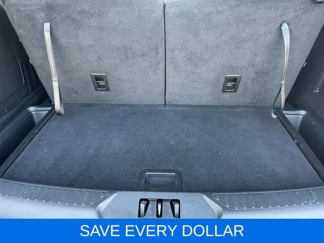 Used 2024 Ford Explorer XLT RWD image 27
