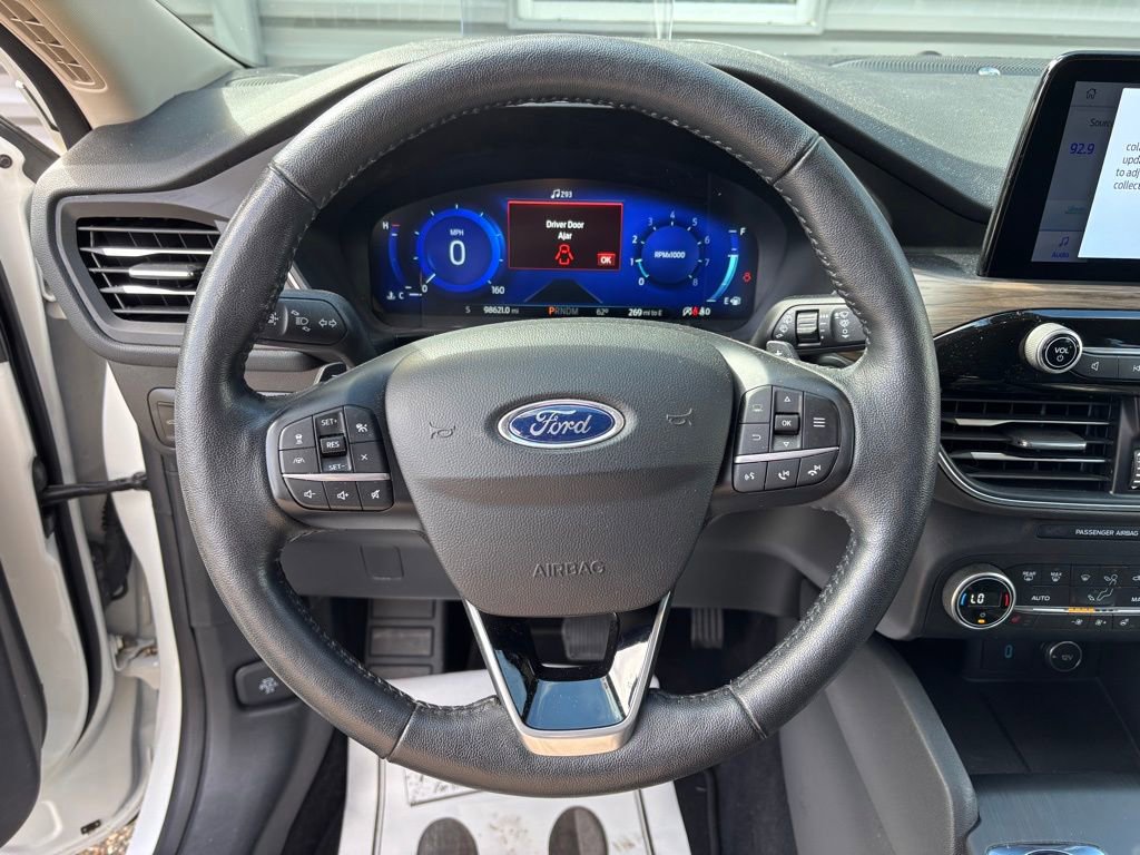 Used 2020 Ford Escape Titanium AWD/4WD image 27