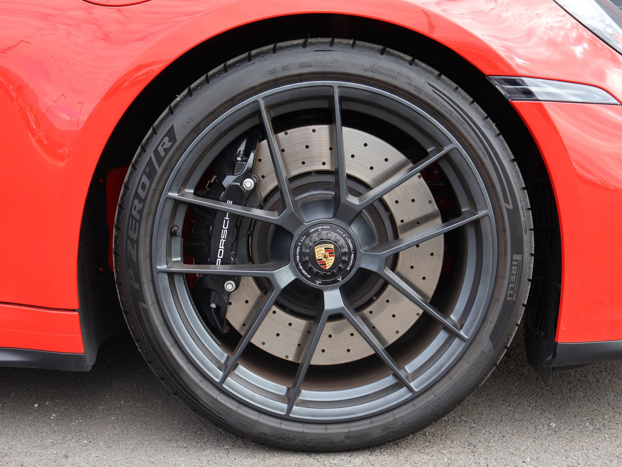 Certified 2026 Porsche 911 Targa 4 GTS AWD/4WD image 30