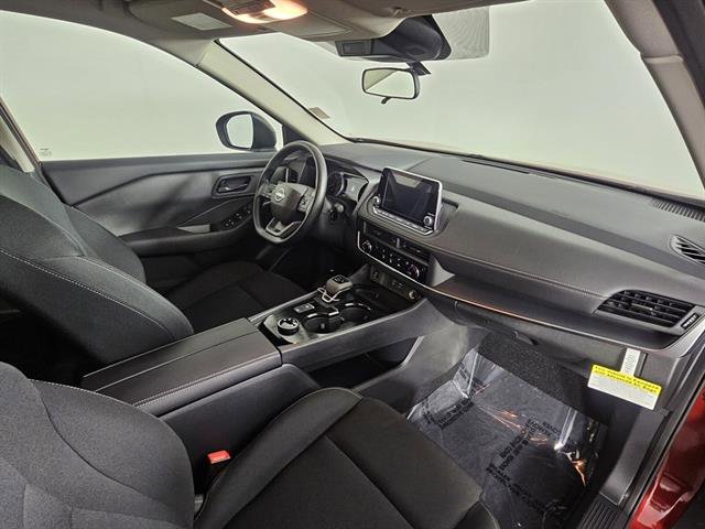 New 2026 Nissan Rogue S image 14