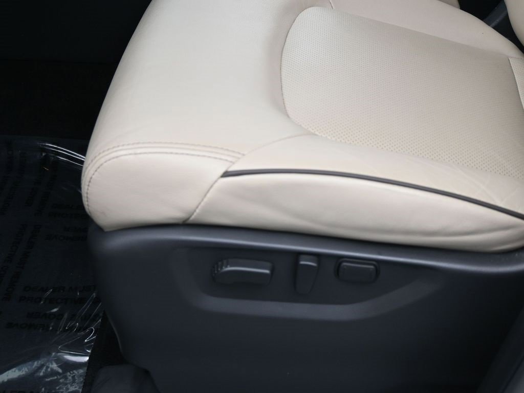 Used 2024 Nissan Armada SL w/ Cargo Package image 18
