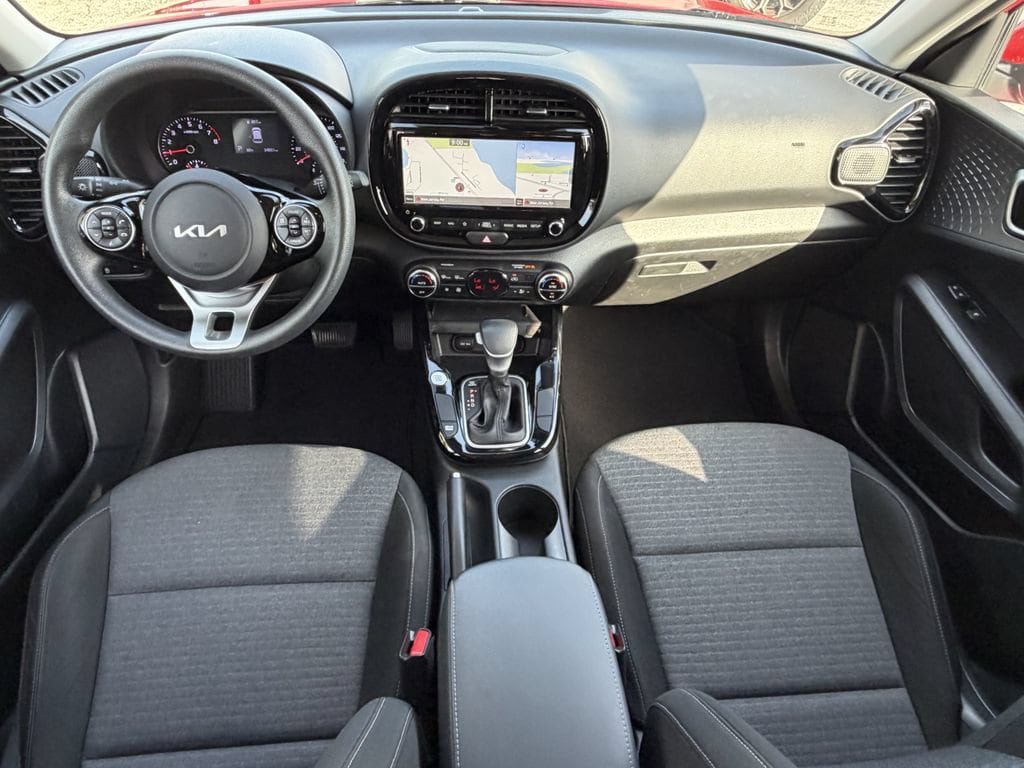 Certified 2022 Kia Soul S FWD image 12