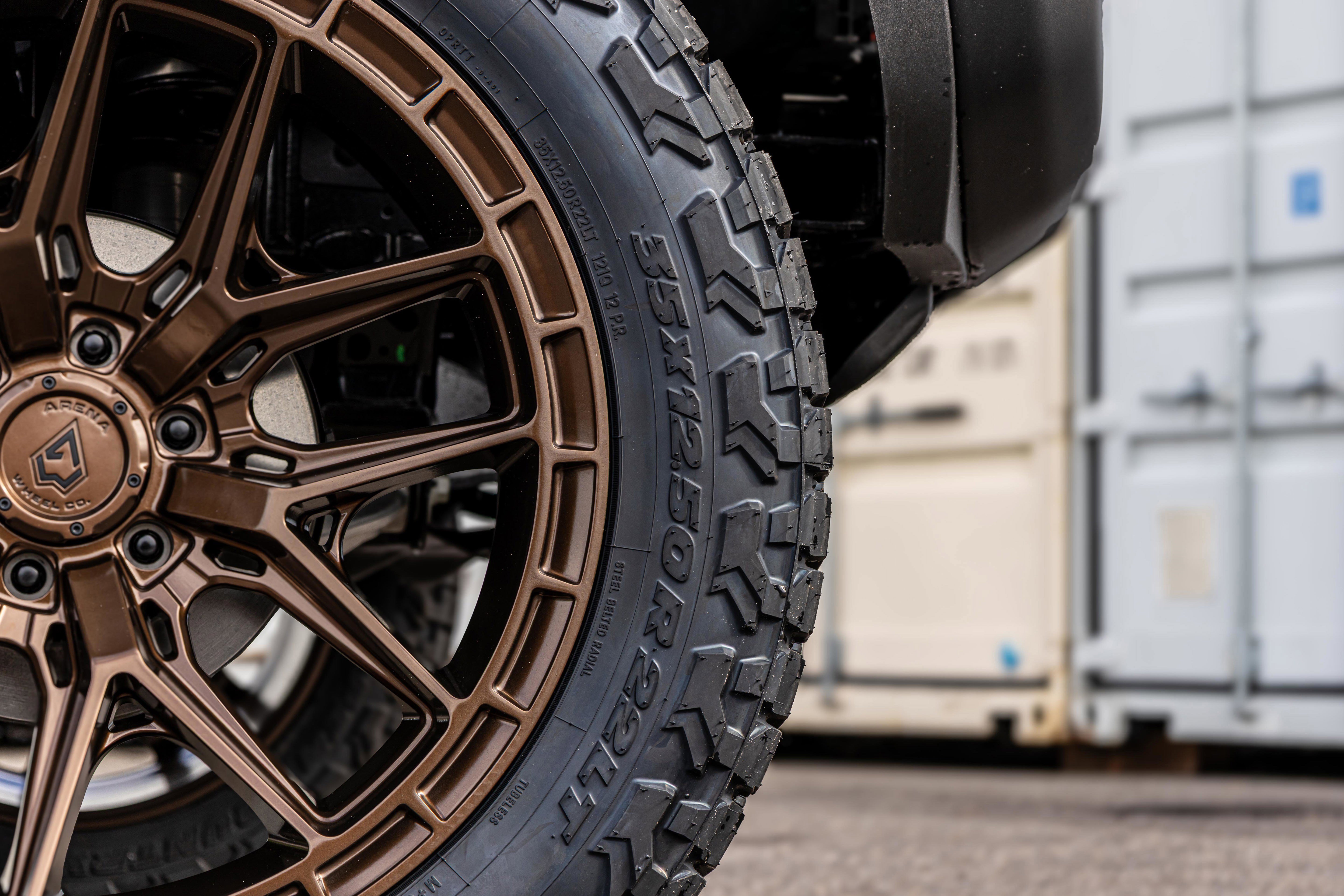 New 2025 Ford Bronco Badlands image 15