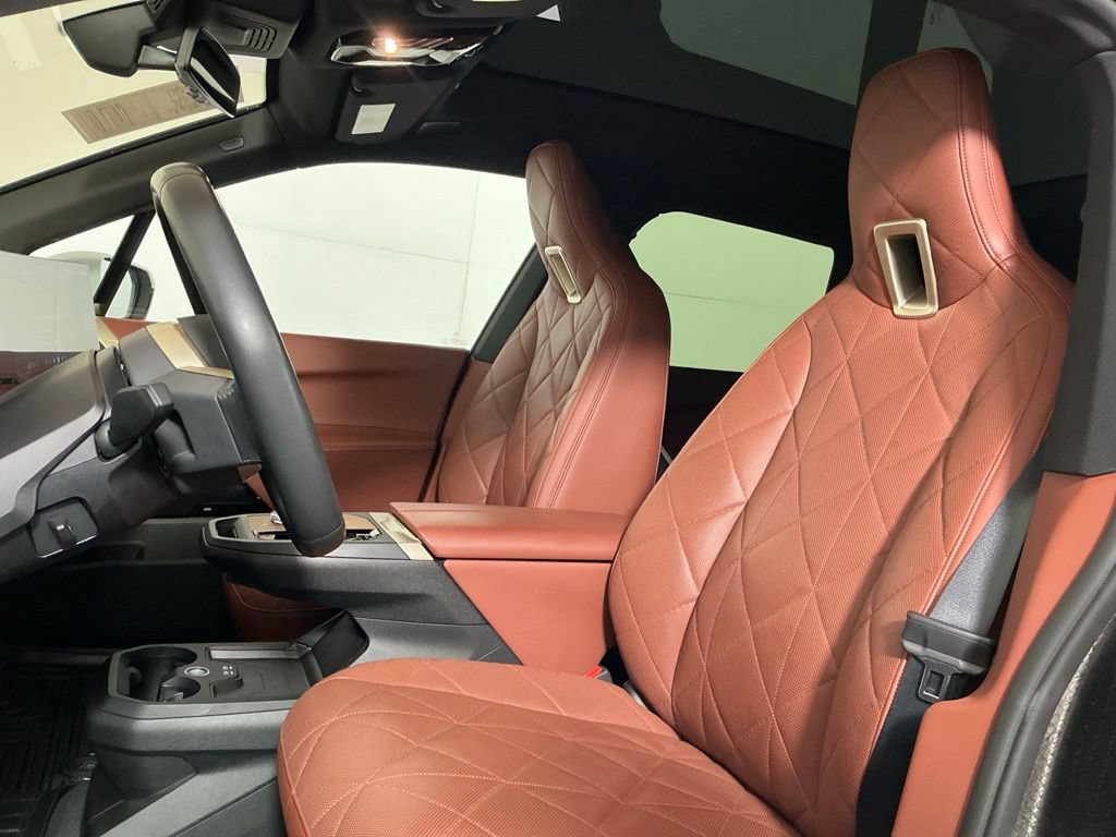 Used 2024 BMW iX M60 AWD/4WD image 21