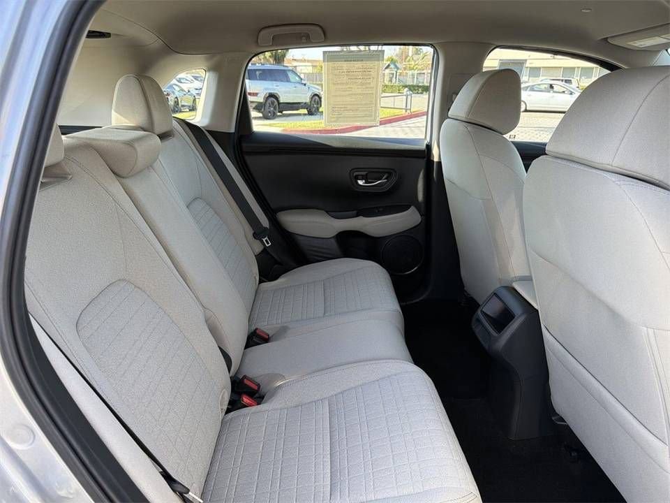 Used 2025 Honda HR-V LX image 9