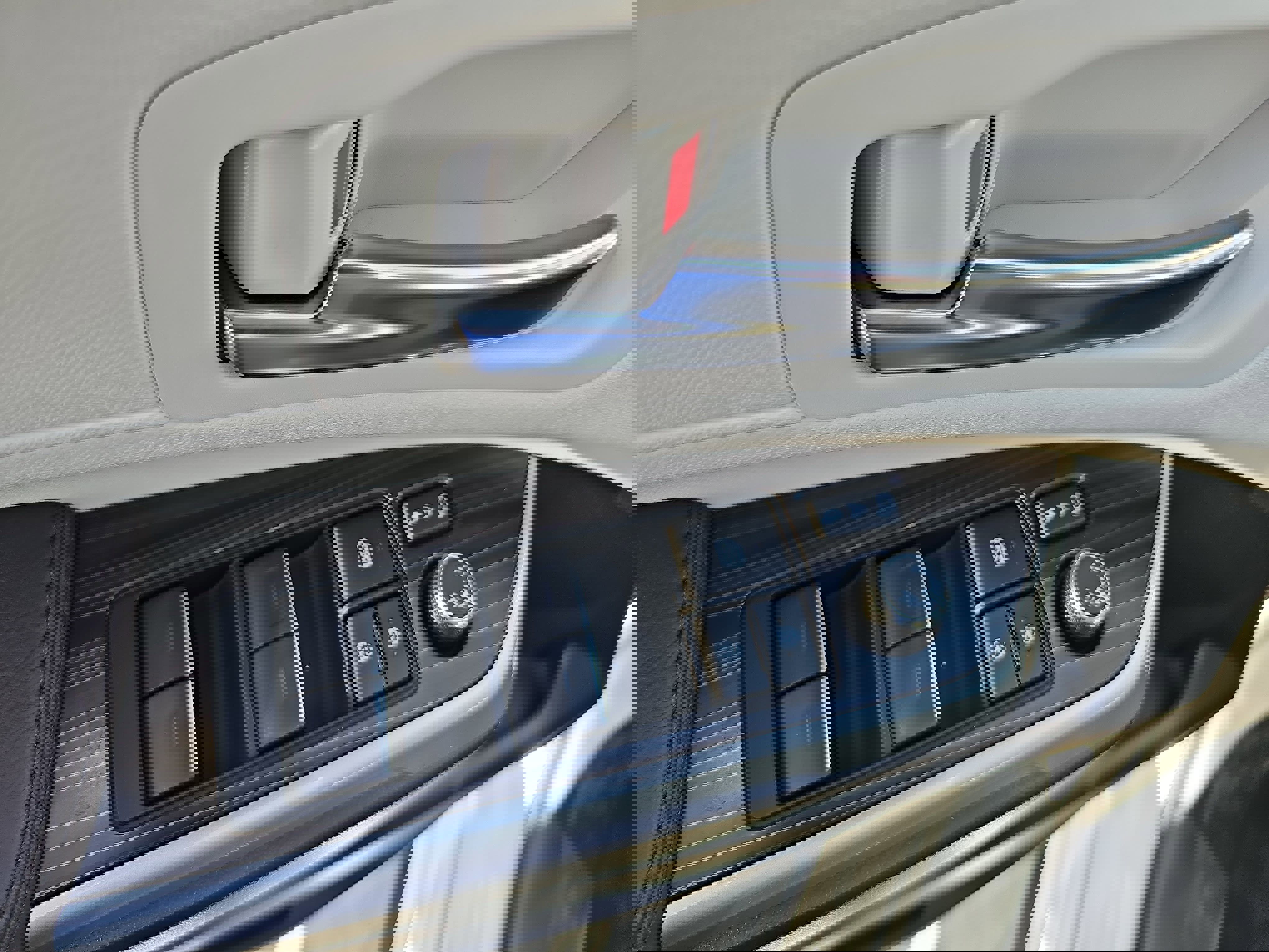 Used 2024 Toyota Sienna Platinum image 29