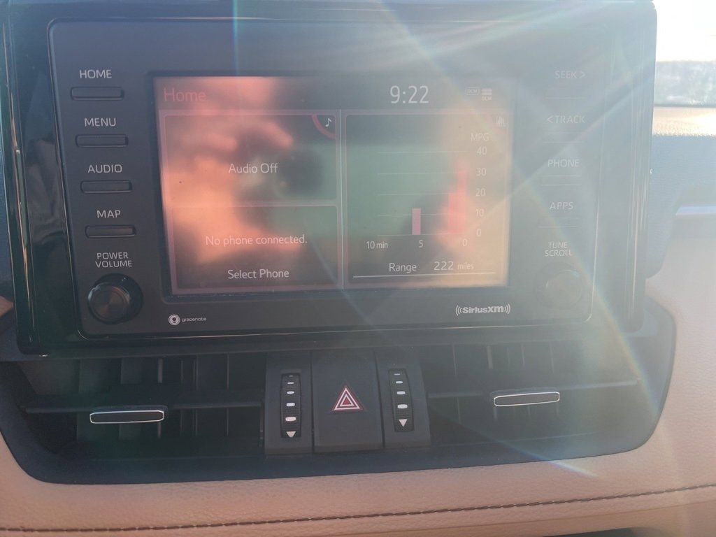 Used 2021 Toyota RAV4 XLE Premium image 2