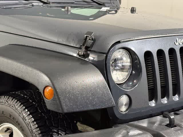 Used 2018 Jeep Wrangler Unlimited Sport S AWD/4WD image 14