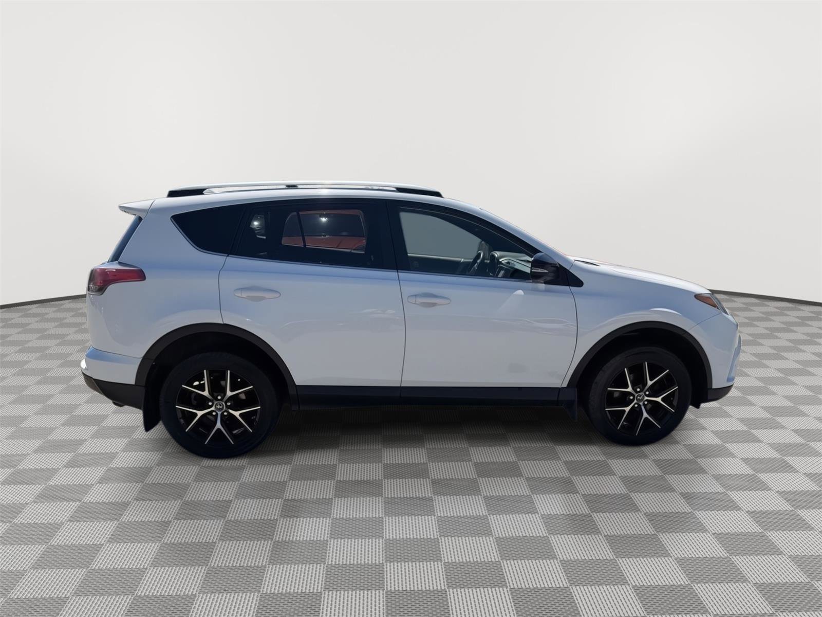 Used 2017 Toyota RAV4 SE w/ Advanced Technology Package AWD/4WD image 9