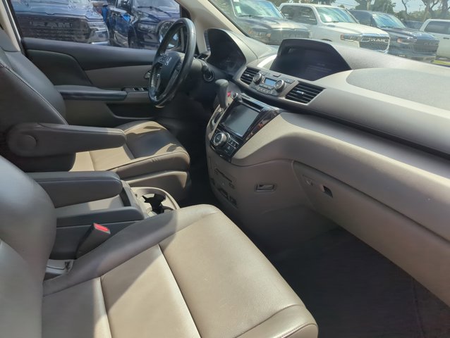Used 2016 Honda Odyssey Touring Elite image 19