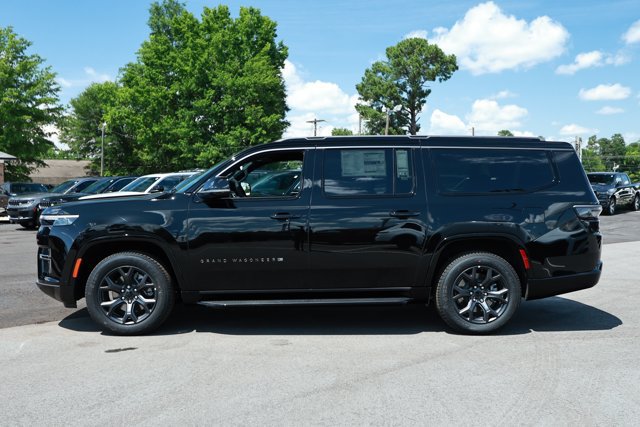 New 2026 Jeep Grand Wagoneer L Limited w/ 8-Passenger Seating Package AWD/4WD image 9
