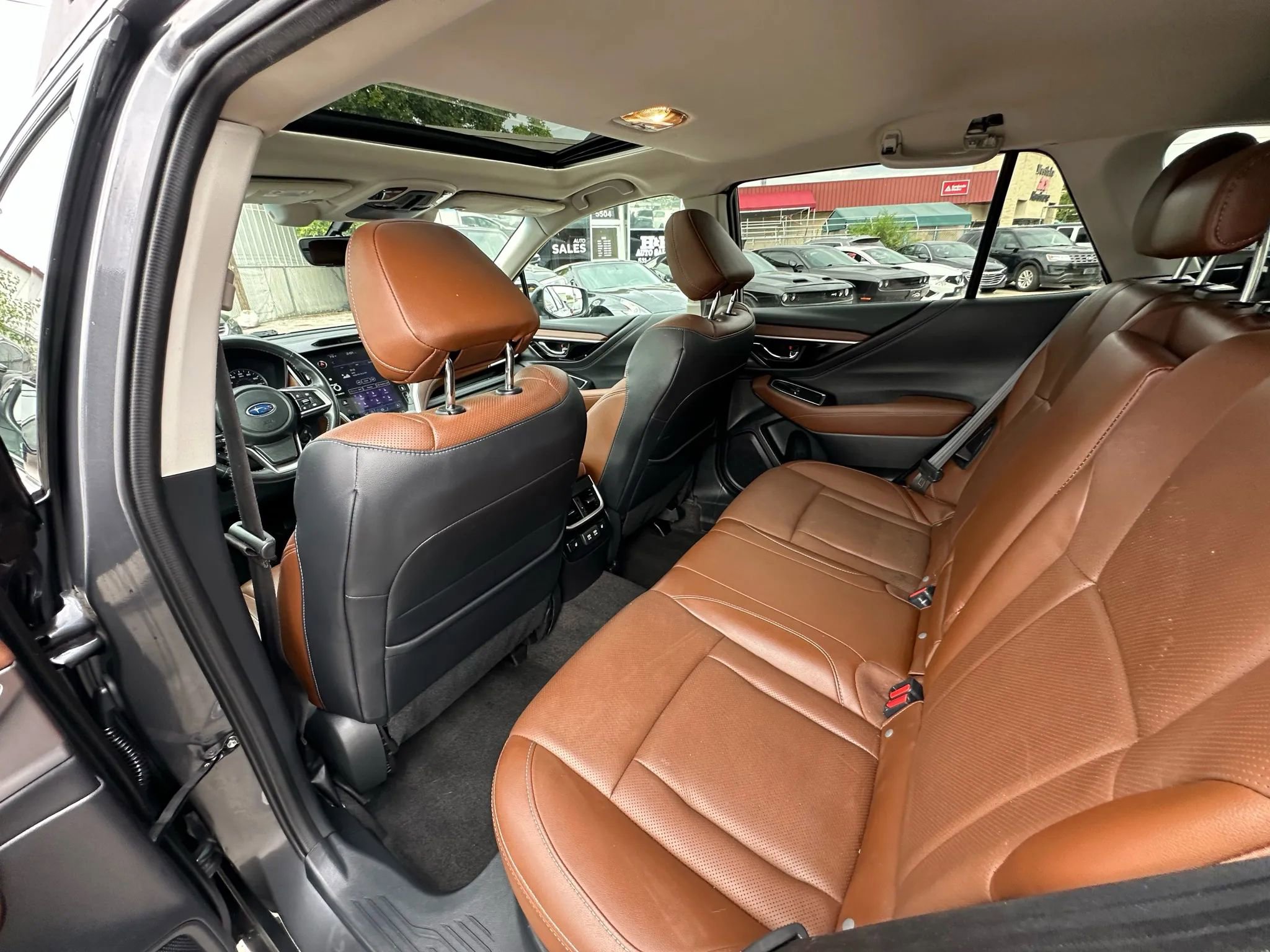 Used 2021 Subaru Outback Touring image 10