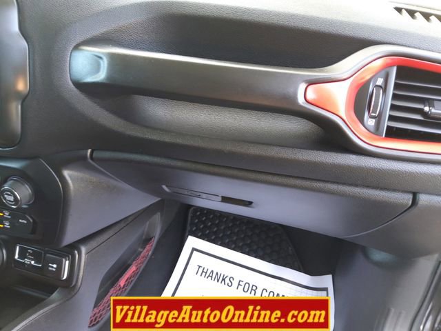 Used 2018 Jeep Renegade Trailhawk w/ Cold Weather Group II image 33