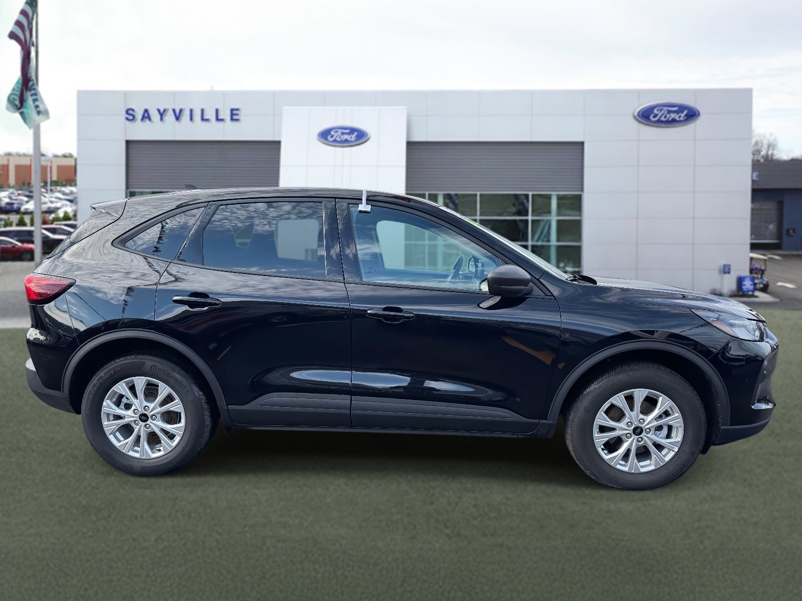Used 2025 Ford Escape Active w/ Cold Weather Package image 6