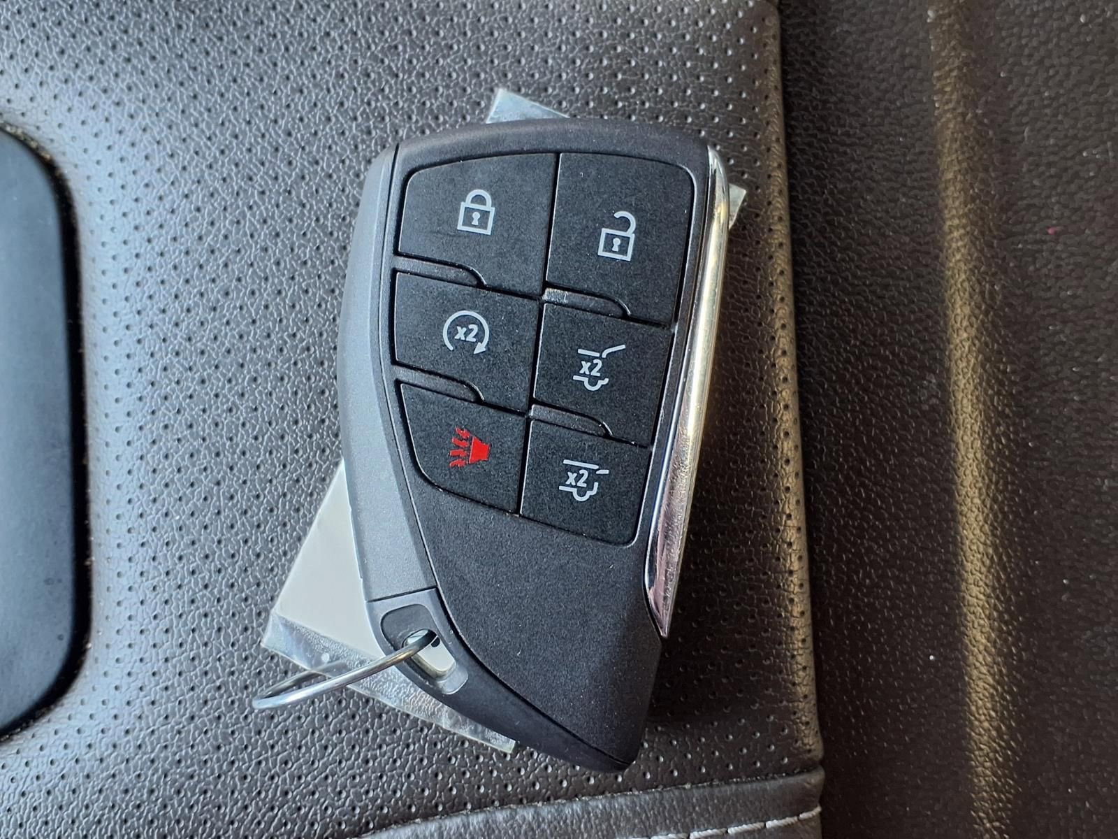 Used 2022 GMC Yukon SLT w/ SLT Premium Package image 10