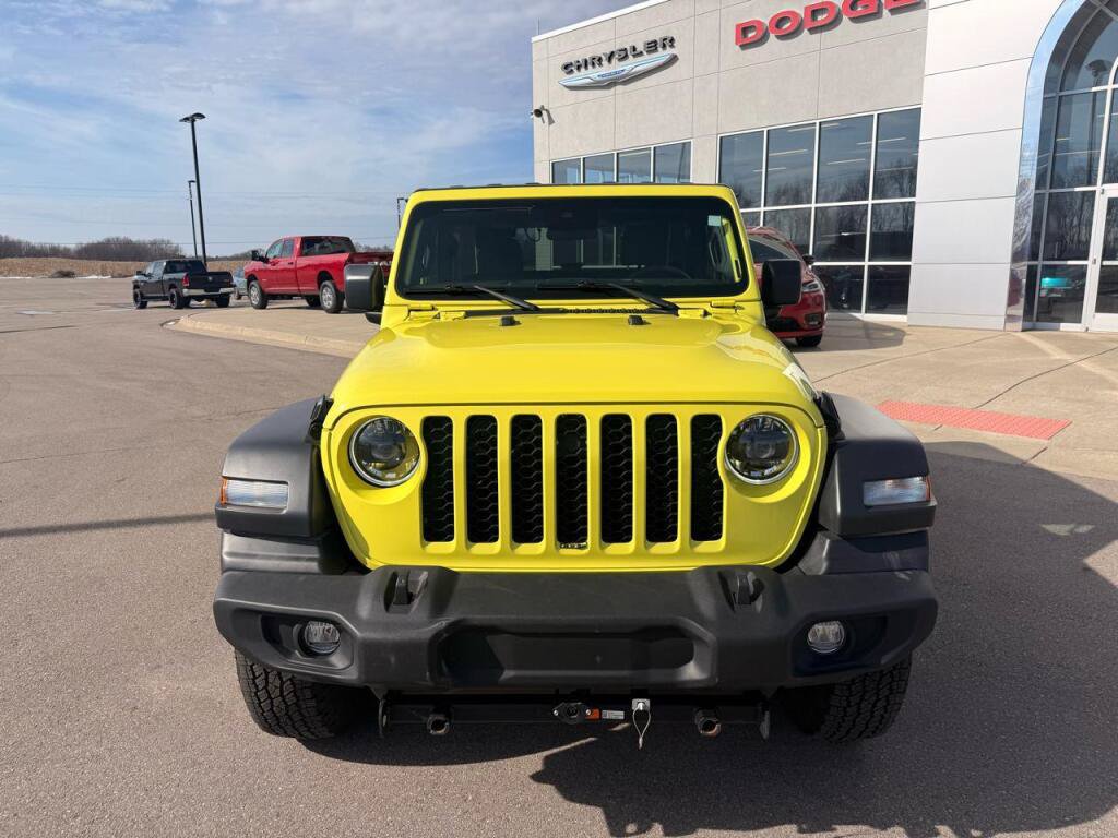 Used 2024 Jeep Wrangler Sport AWD/4WD image 9