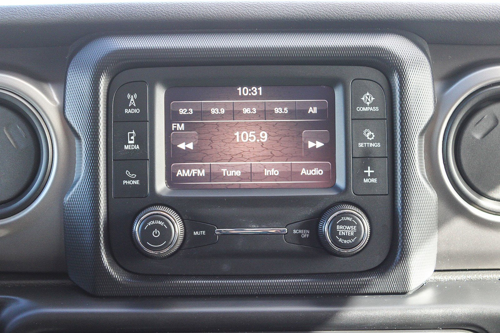 Used 2020 Jeep Wrangler Unlimited Sport S image 15