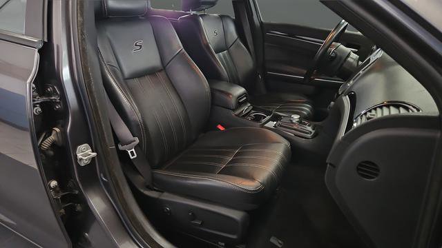 Used 2017 Chrysler 300 S AWD/4WD image 25