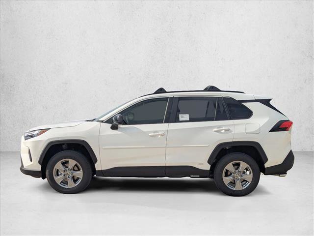 Used 2025 Toyota RAV4 LE AWD/4WD image 5
