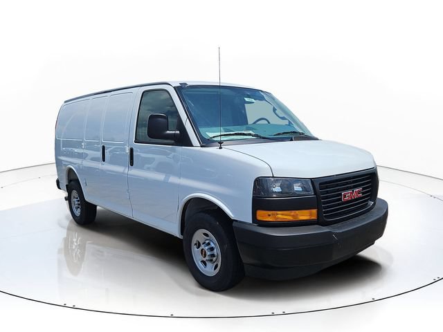 New 2026 GMC Savana 2500 w/ Driver Convenience Package RWD image 2