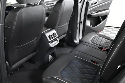 New 2026 Volkswagen Atlas Cross Sport SEL Premium R-Line image 16