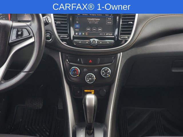 Certified 2022 Chevrolet Trax LT w/ LT Convenience Package image 28