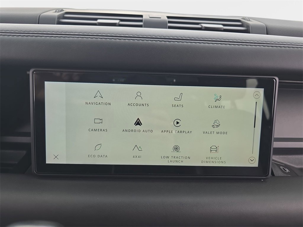 Used 2023 Land Rover Defender 110 X-Dynamic SE image 22