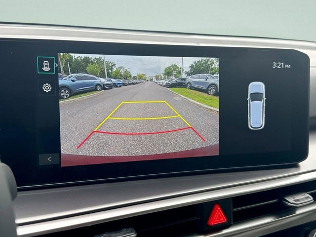 Used 2025 Kia Sorento S image 16