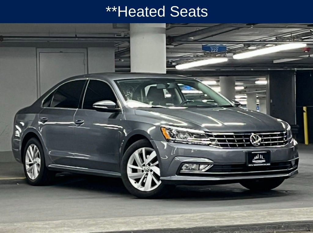 Used 2018 Volkswagen Passat 2.0T SE w/ SE Lighting Package image 3