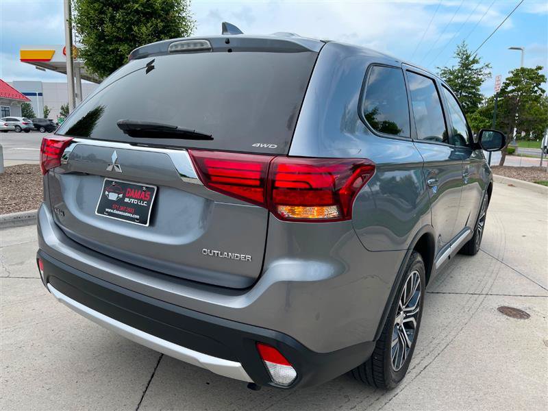 Used 2017 Mitsubishi Outlander ES AWD/4WD image 60