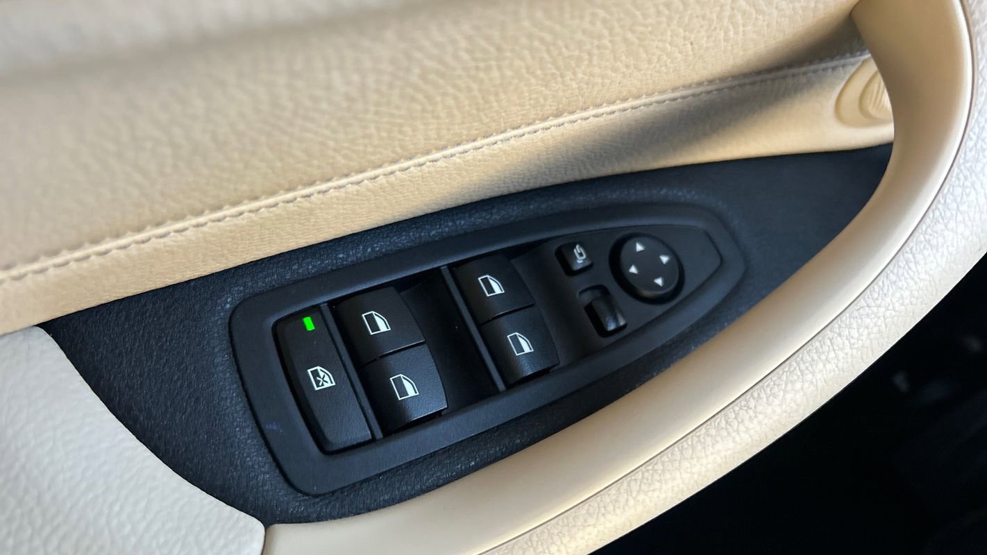 Used 2018 BMW X1 xDrive28i image 35