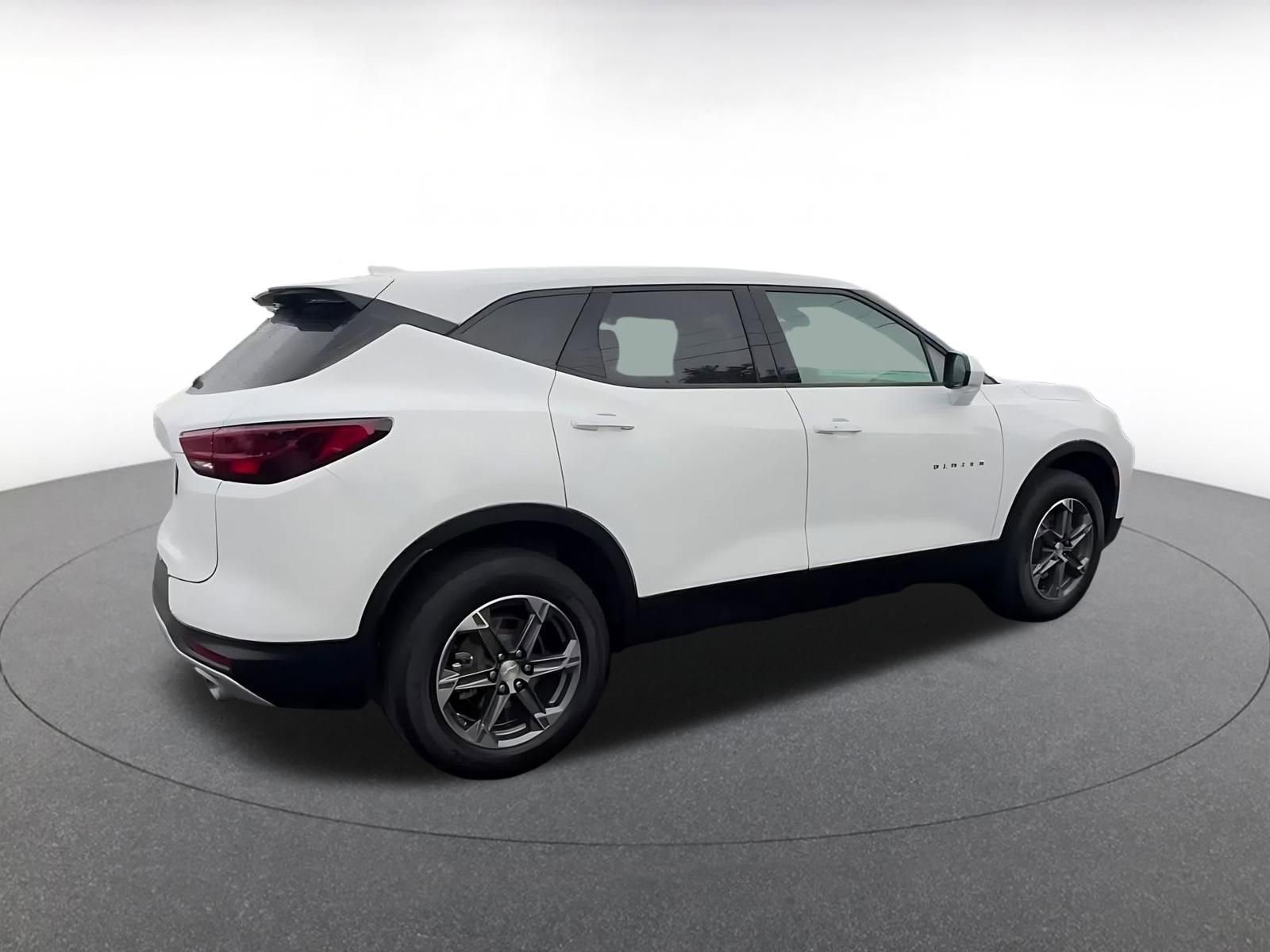 Used 2025 Chevrolet Blazer LT image 15