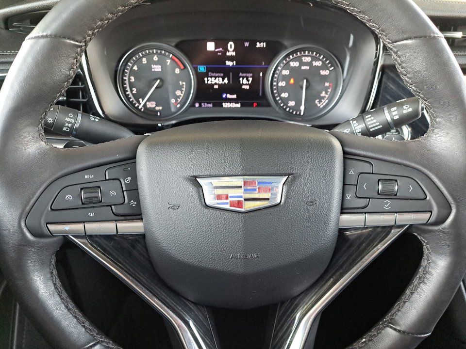 Certified 2024 Cadillac XT6 Premium Luxury w/ Technology Package FWD image 27