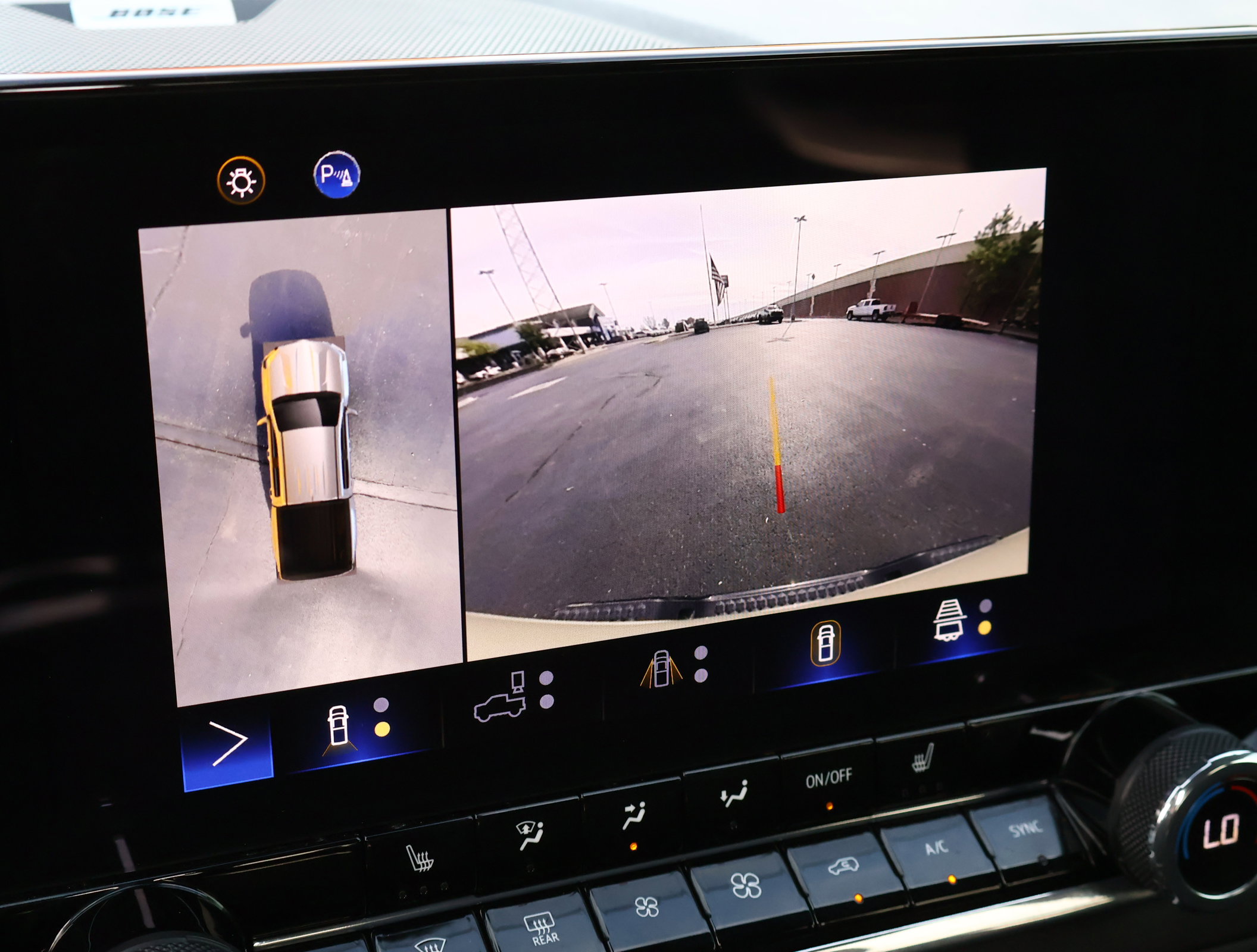 Used 2024 Chevrolet Colorado Z71 w/ Z71 Convenience Package 2 image 5