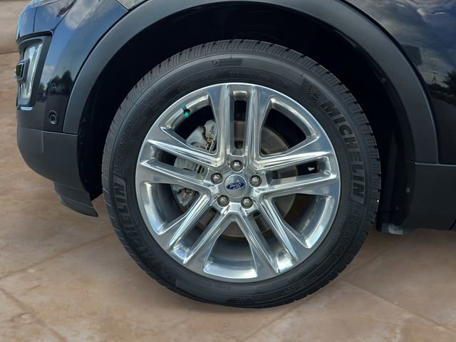 Used 2016 Ford Explorer Limited w/ Equipment Group 301A FWD image 14