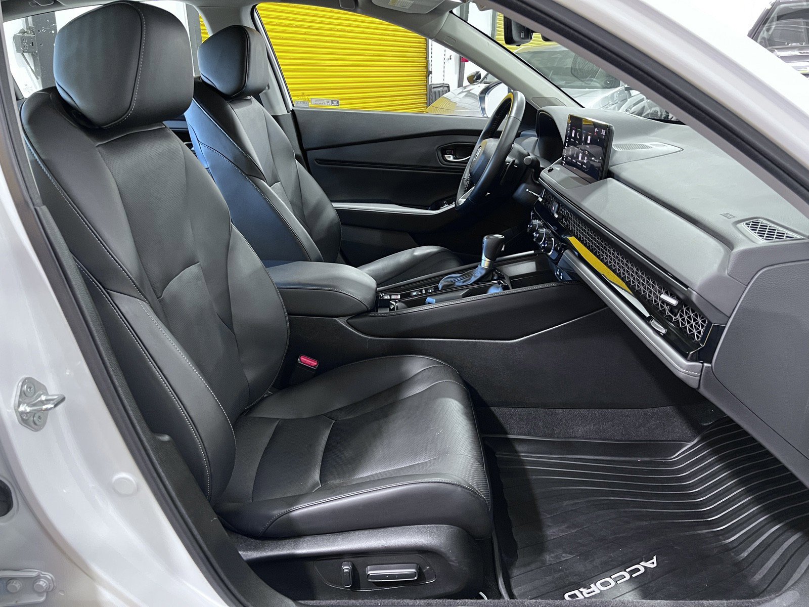 Used 2024 Honda Accord Touring image 17