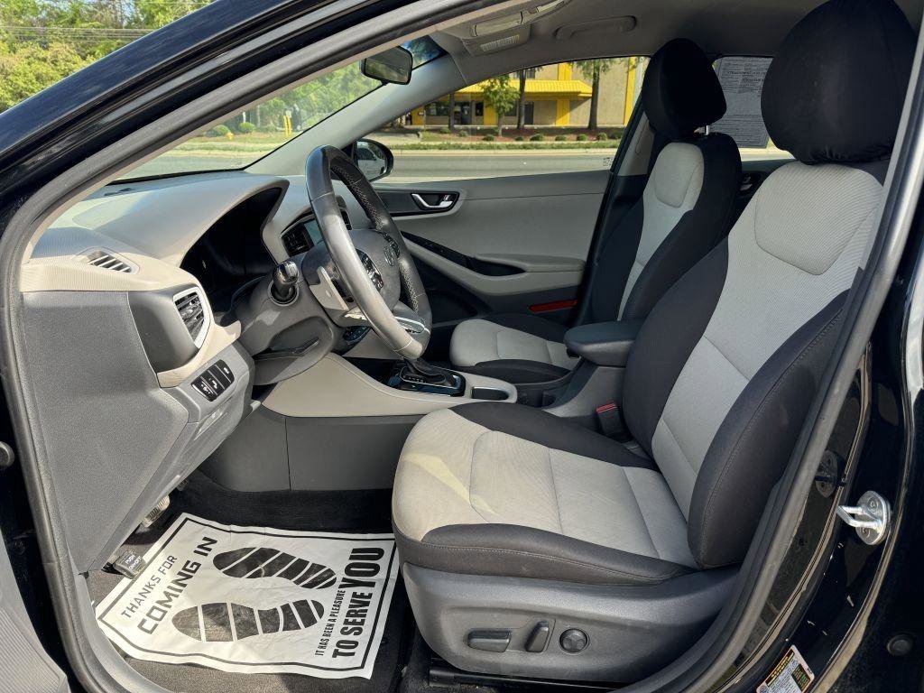 Used 2018 Hyundai Ioniq SEL FWD image 13
