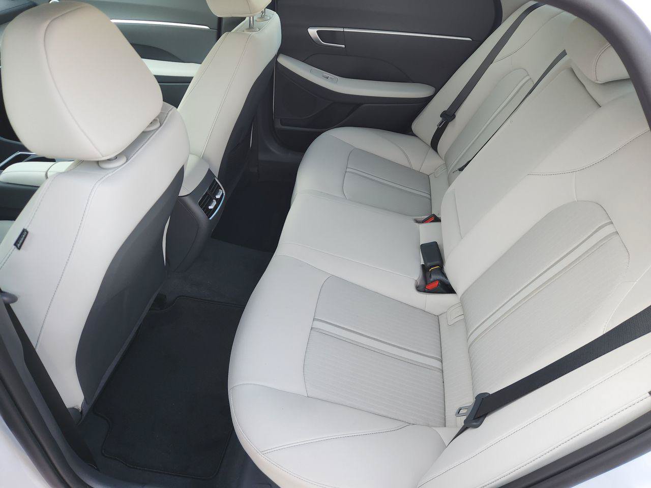 New 2026 Hyundai Sonata SEL FWD image 31