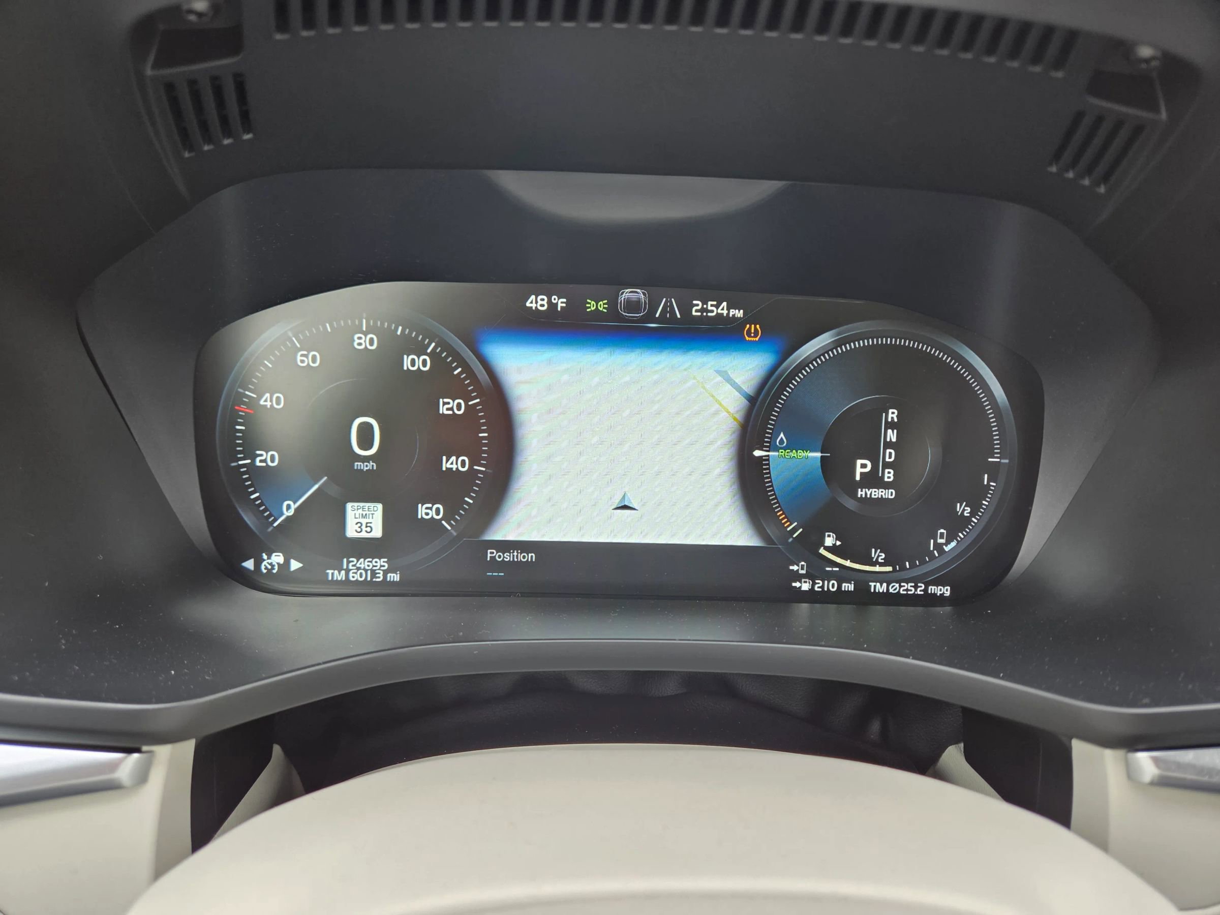 Used 2018 Volvo XC60 T8 Inscription w/ Advanced Package image 7