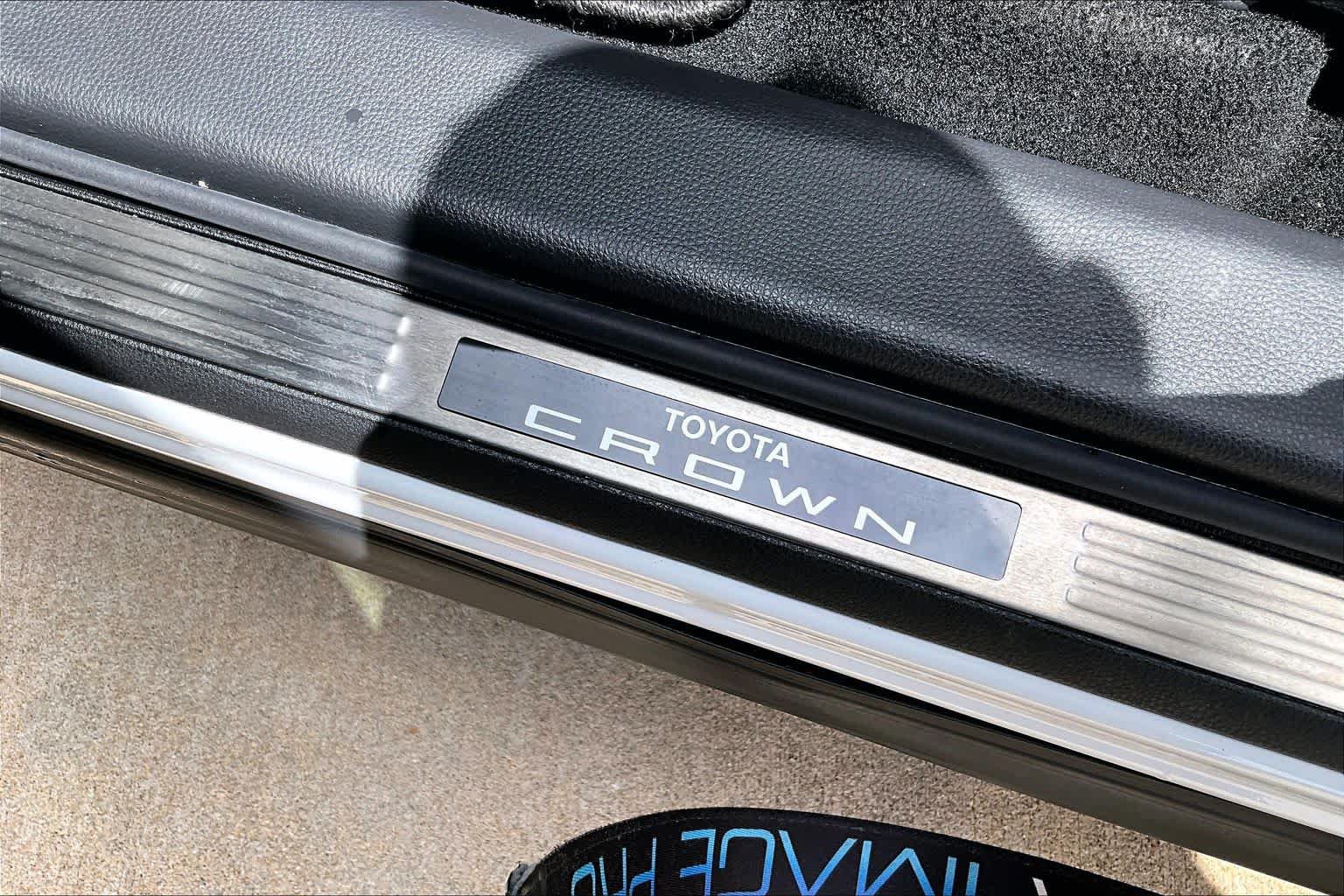 Used 2024 Toyota Crown AWD/4WD image 34