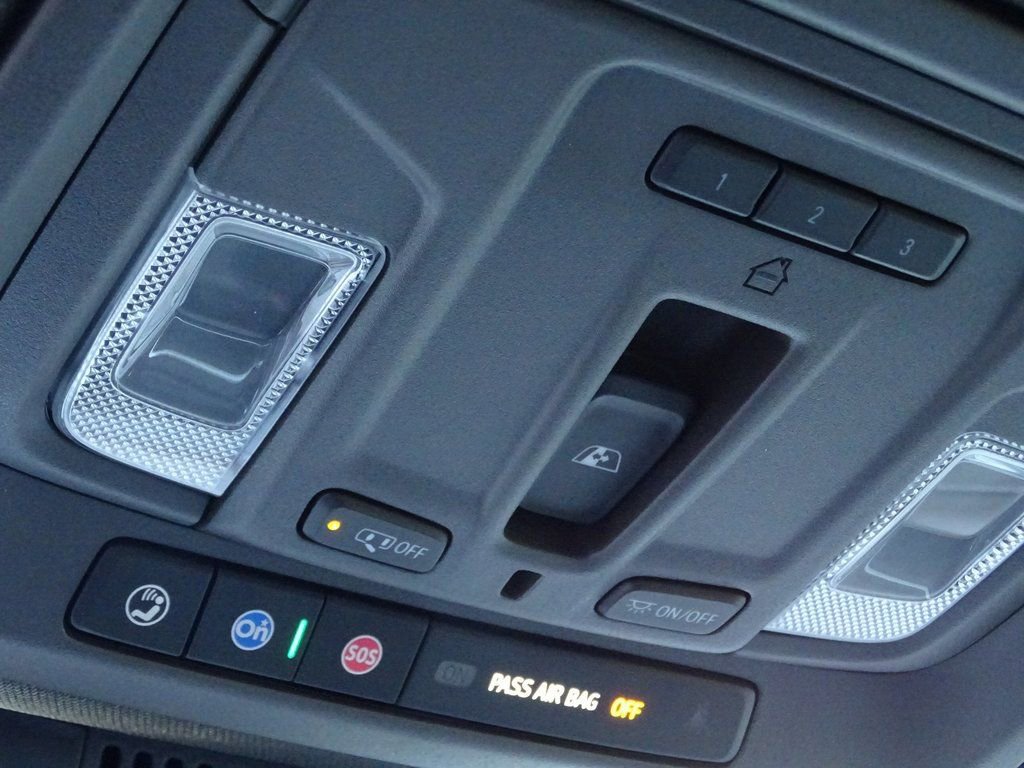 Used 2024 GMC Sierra 2500 SLT w/ SLT Convenience Package image 39