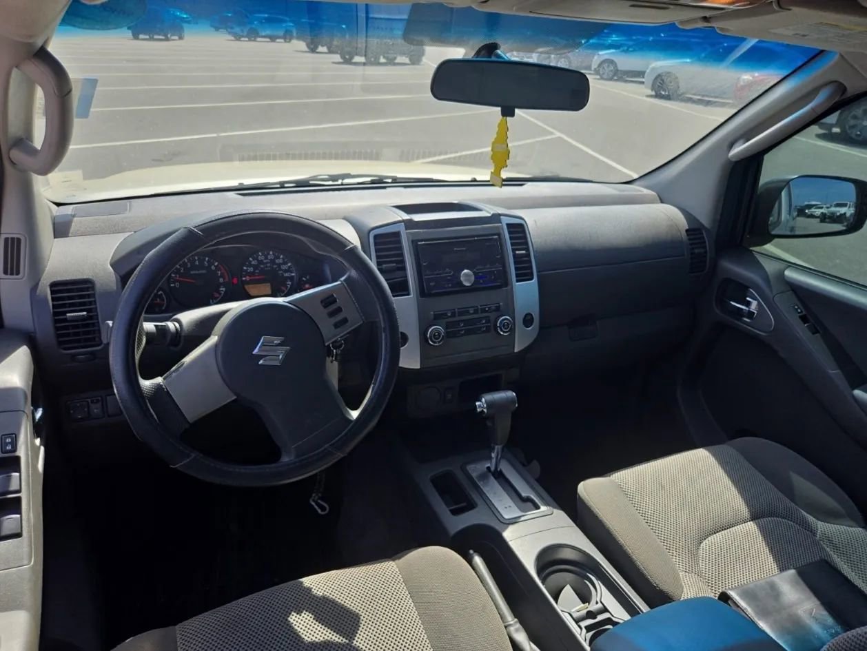 Used 2010 Suzuki Equator Sport RWD image 7
