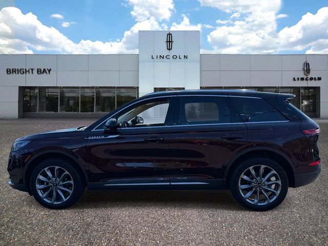 Used 2020 Lincoln Corsair AWD w/ Premium Package image 3
