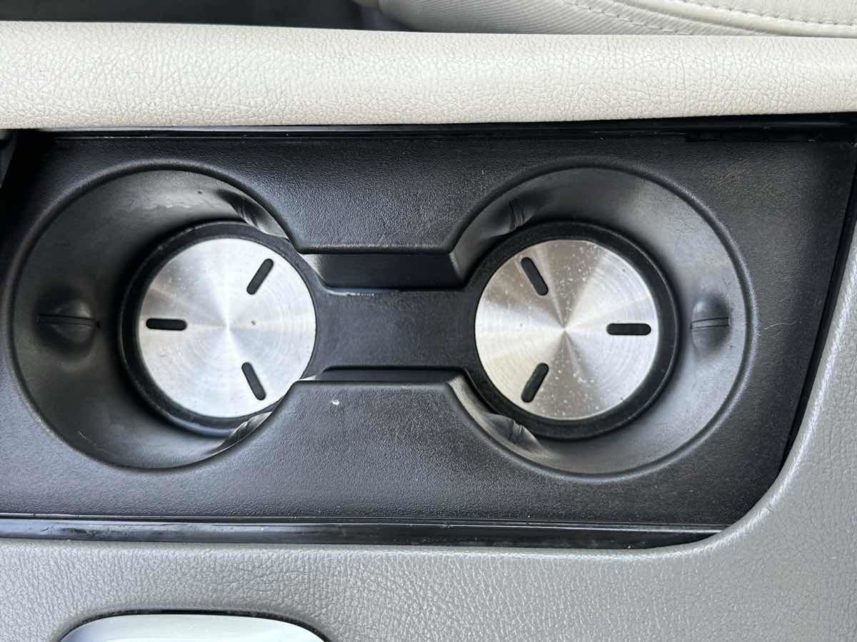 Used 2017 Cadillac XT5 Luxury w/ Driver Awareness Package image 40